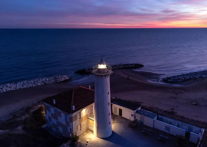 Bright New Between And Centre *